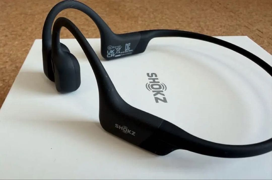 【美品】SHOKZ 骨伝導イヤホン OPENRUN MINI Black 黒