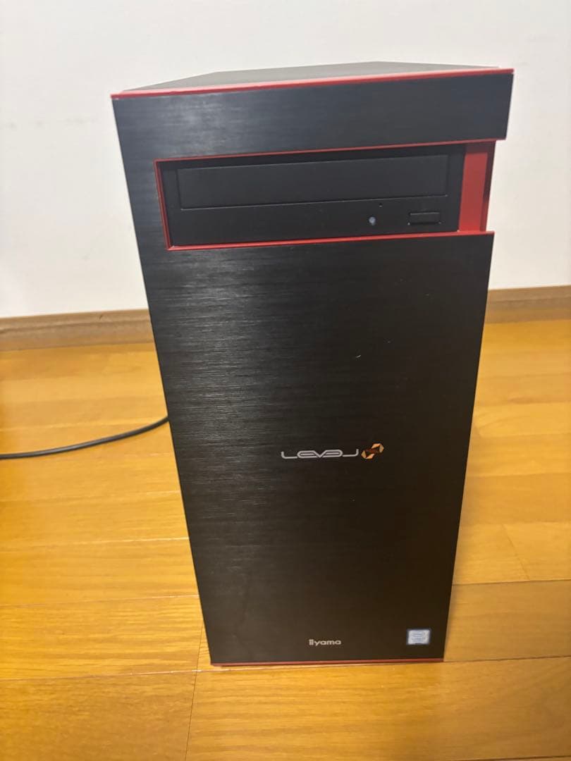 雨なんで値下げ！iiyamaのlevel ♾ゲーミングPC中古 i7 新品SSD