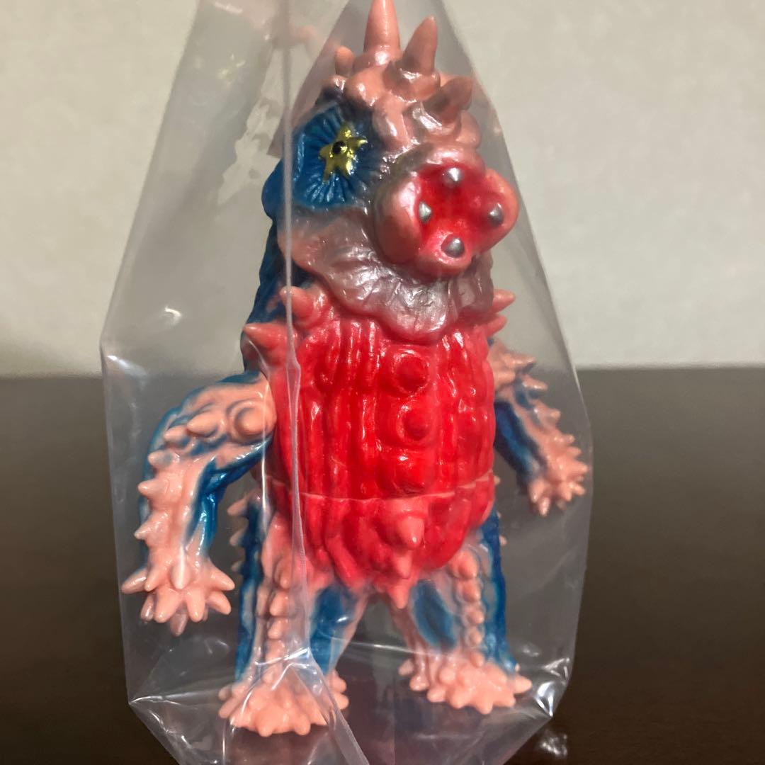 円谷プロ　ミニソフビ怪獣倉庫シリーズ　サボテンダー　マックストイ　maxtoy