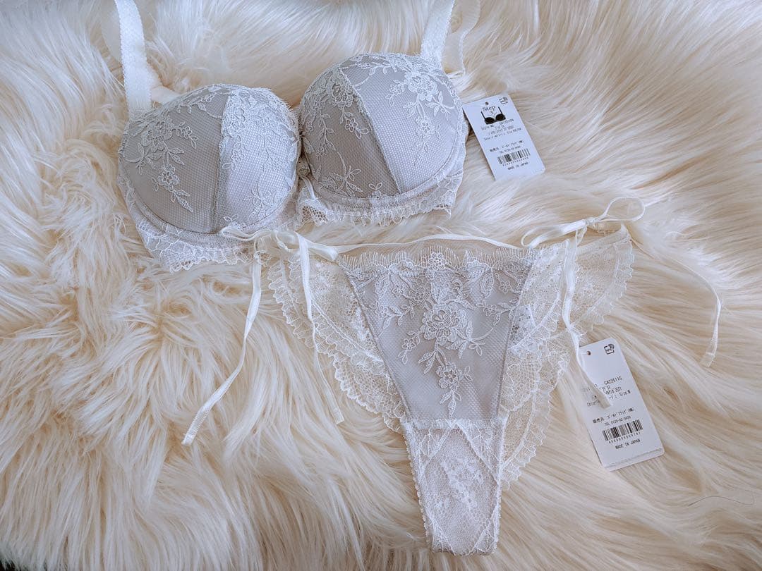 ブラデリス　ジャクリーン　ブラ　E65 ショーツ　M 未使用タグ付