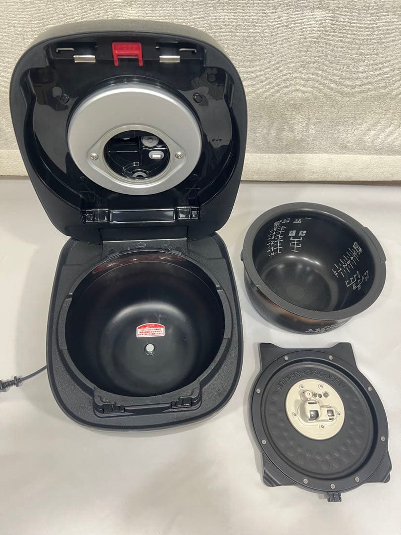 TIGER◆炊飯器 JPI-SC 圧力IH/炊きたて/5.5合/ブラック/黒/