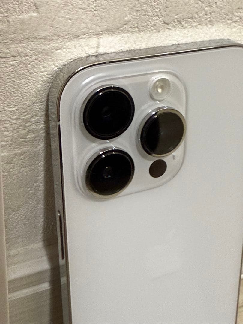 Apple iPhone 14 Pro 256GB シルバー 本体　SIMフリー