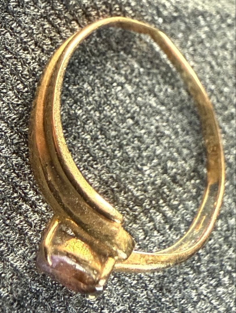 K18 リング　重さ1.3g 13号　 金製品　変形有