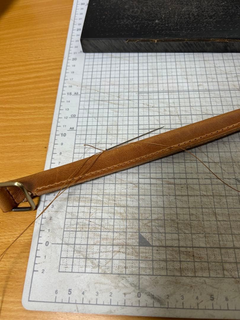 総手縫い　トートバッグ　ハンドル長め　男性にもおすすめ　フルタンニン　ヌメ革