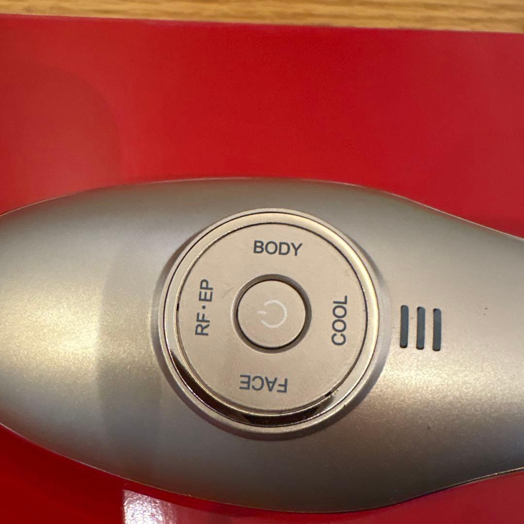 期間限定値下げ！美顔器　MEラボン　エクラ