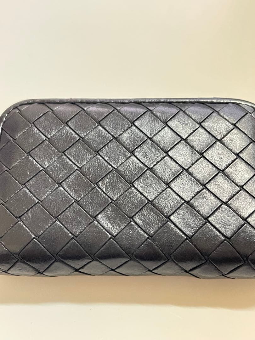 BOTTEGA VENETA ケース　ブラック　ゴールド　イントレチャート