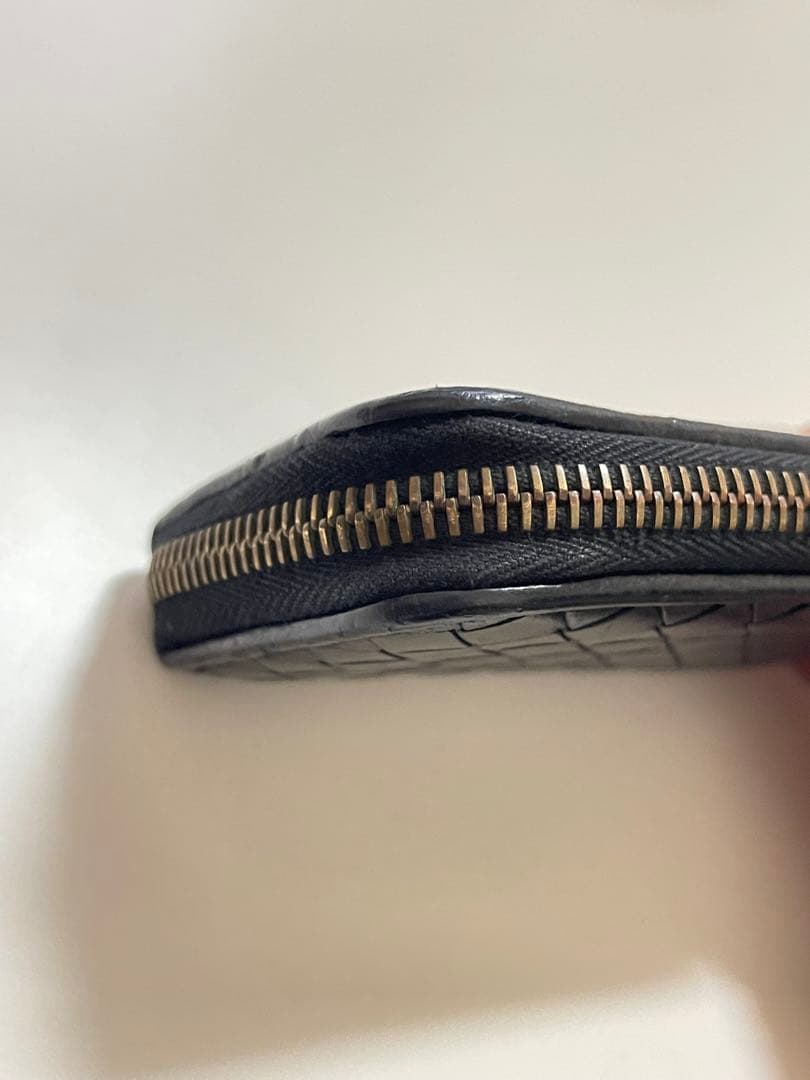 BOTTEGA VENETA ケース　ブラック　ゴールド　イントレチャート