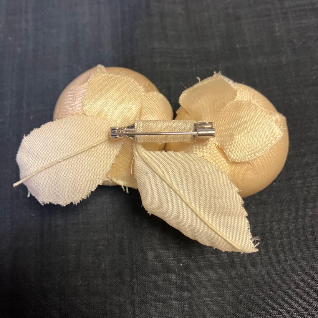 ミナペルホネン tsubomi ブローチ　ベージュ　正規品 箱付き[希少]