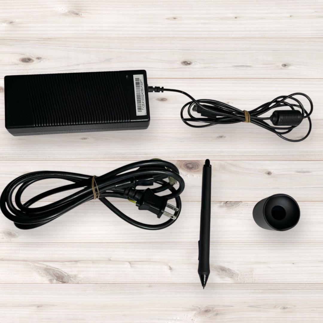 Wacom Cintiq 24HD 液タブ DTK-2400/K ワコム