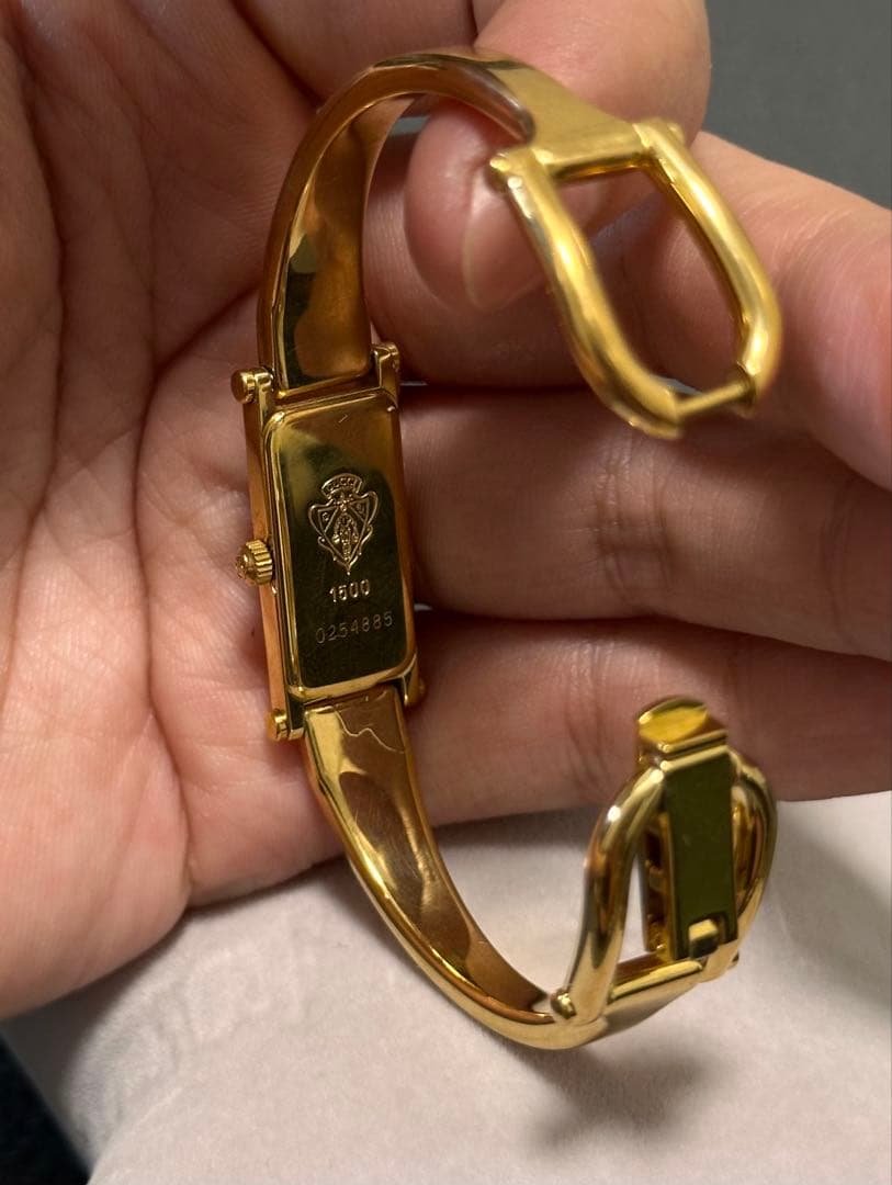 【稼動】 グッチ 腕時計 バングルウォッチ 1500 ゴールド