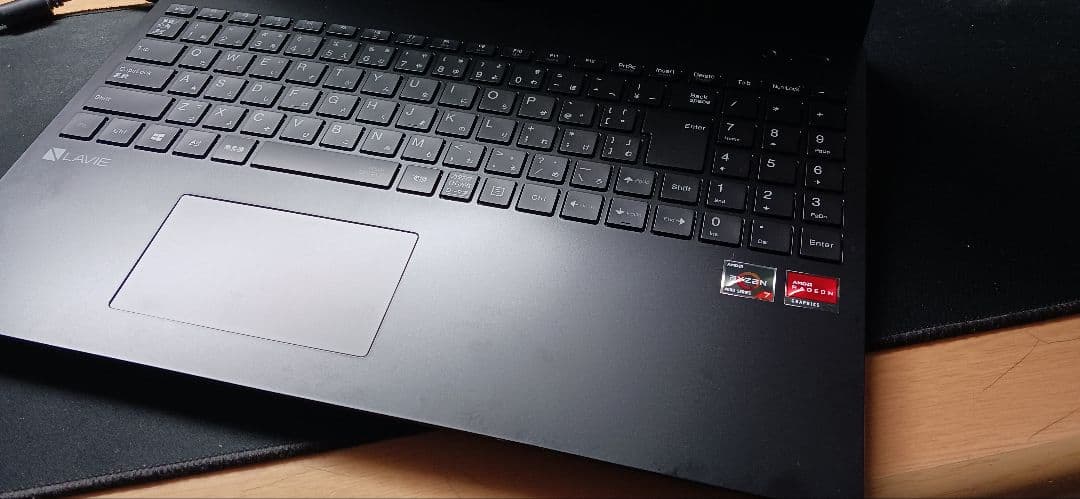 AMD Ryzen 7 4000 Series ノートPC 本体