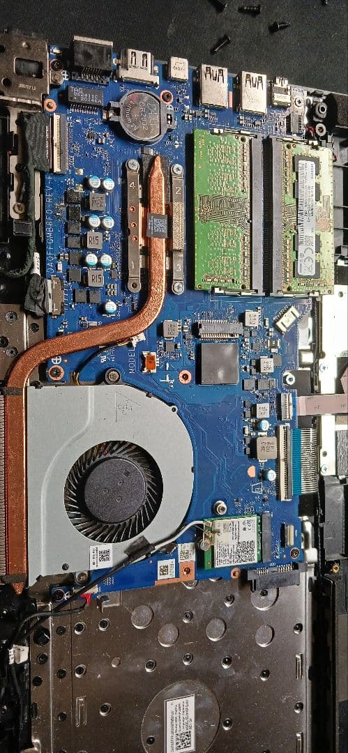 AMD Ryzen 7 4000 Series ノートPC 本体