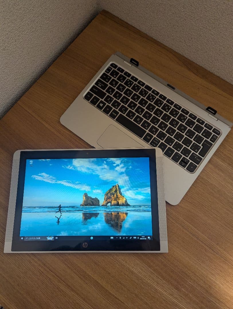 HP x2 210 G2 背面カメラ付き（2in1タブレット）