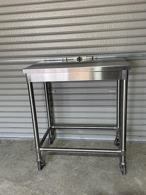 タニコー　作業台　ローラー付　調理台　業務用　幅750×奥450×高850mm