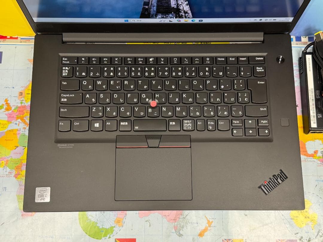 極美品 32GB・1TB レノボ P1 Gen3 T1000搭載 15.6型