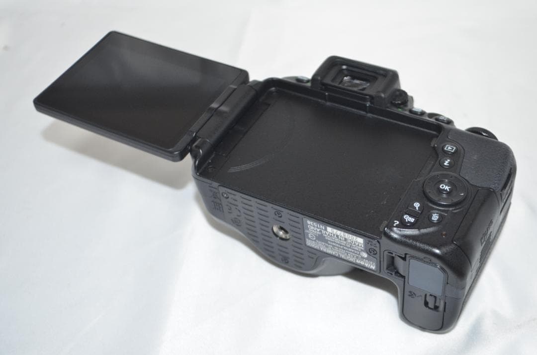 滅多にないS数3333回以下☆Nikon D5600☆シリーズ最新&新型