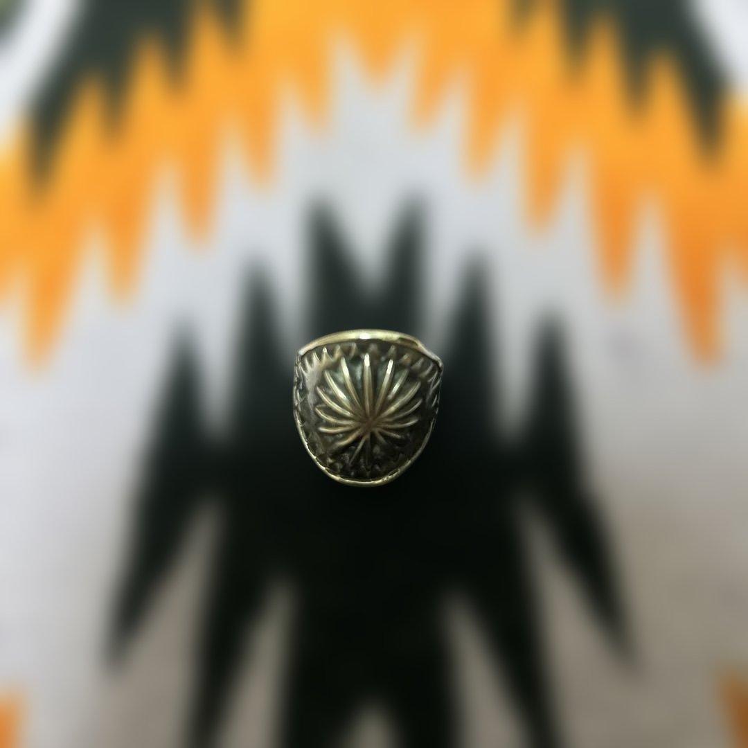 LARRY SMITH SHELL RING 卍