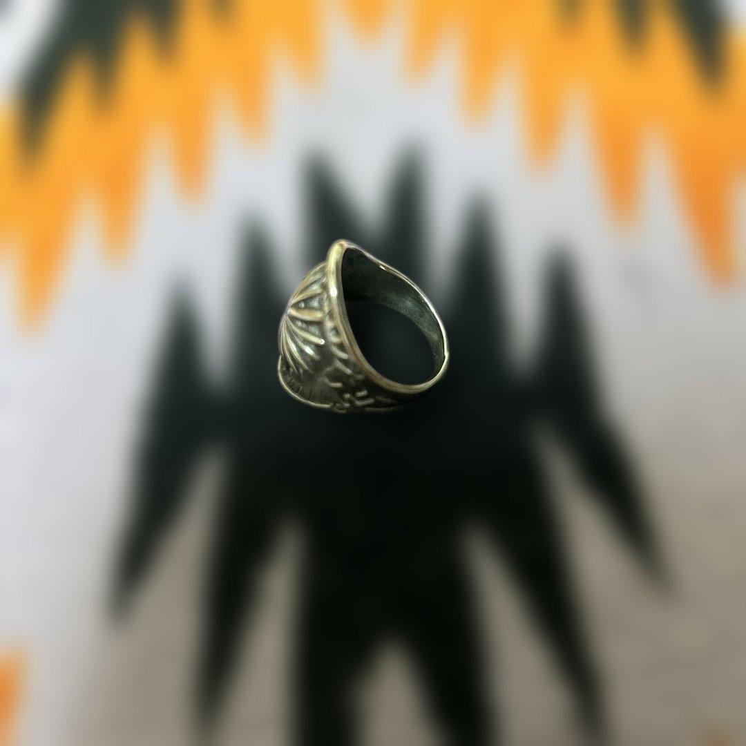 LARRY SMITH SHELL RING 卍