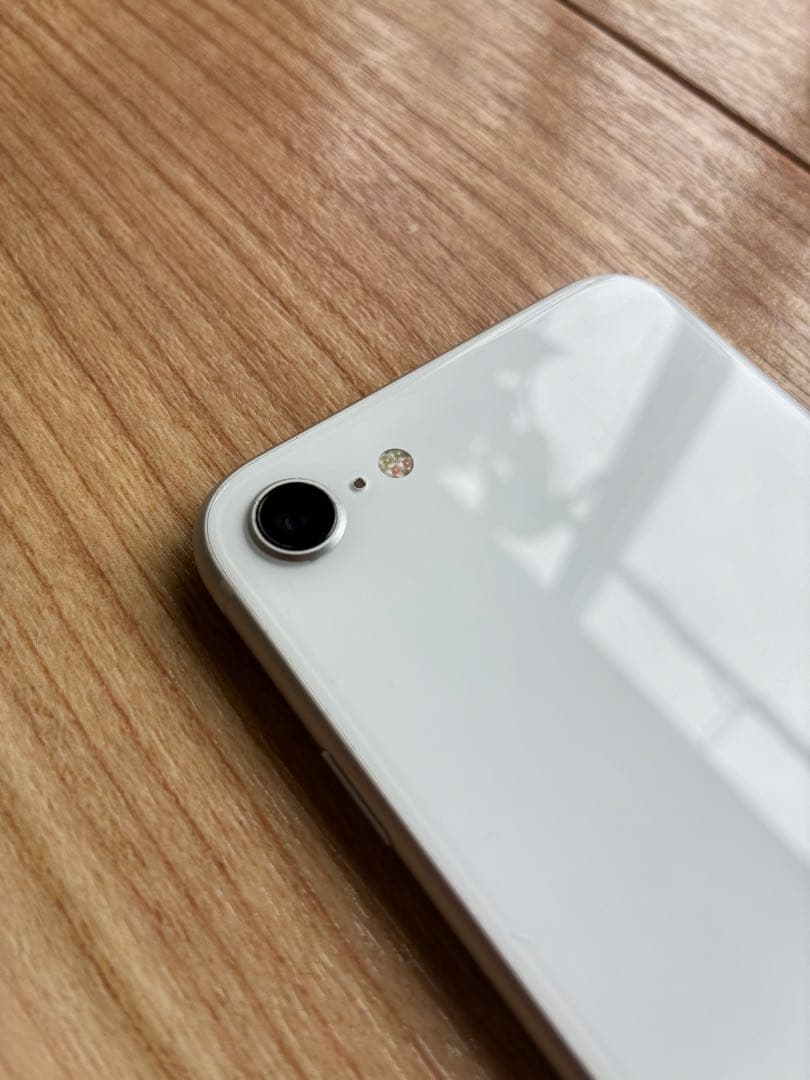 iPhone SE2 64GB ホワイト SIMフリー