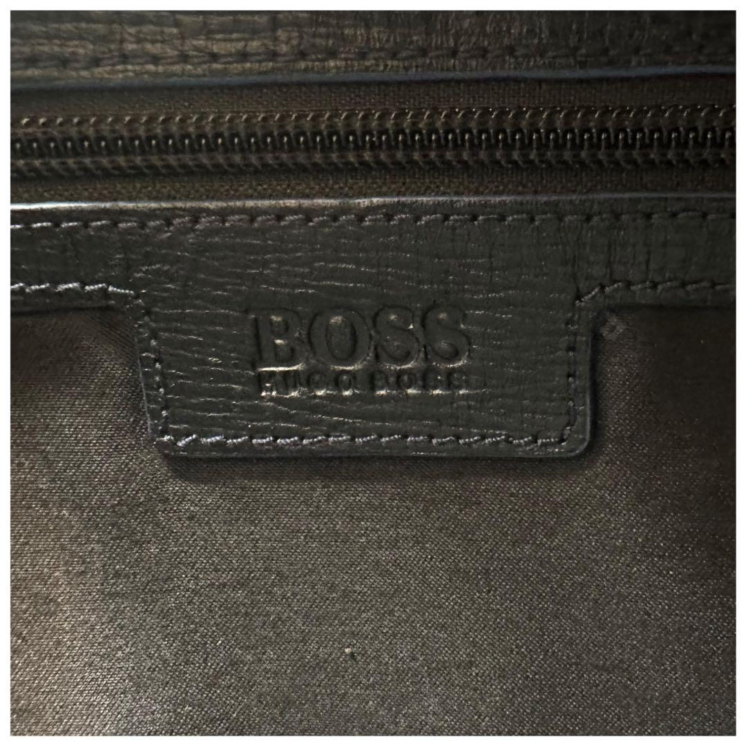 大容量　ヒューゴボス　ショルダーバッグ　メッセンジャーバッグ　レザー　ブラック