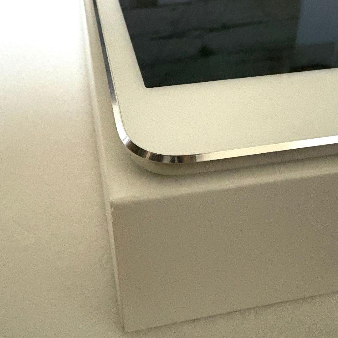 【未使用に近い】iPad mini 4 Wi-Fi 128GB 第四世代