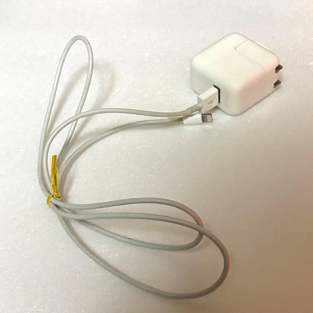 【未使用に近い】iPad mini 4 Wi-Fi 128GB 第四世代