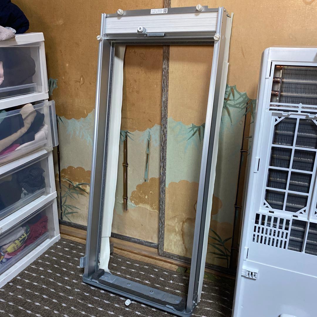 2024年製　コロナ窓用エアコン (リララ) 4-6畳　CW-1624R-WS