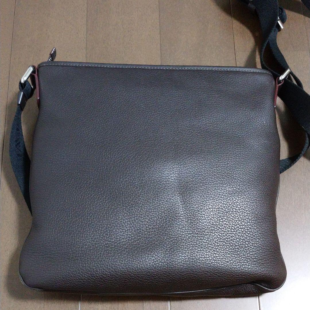 トウヤマLOEWEメッセンジャーバック