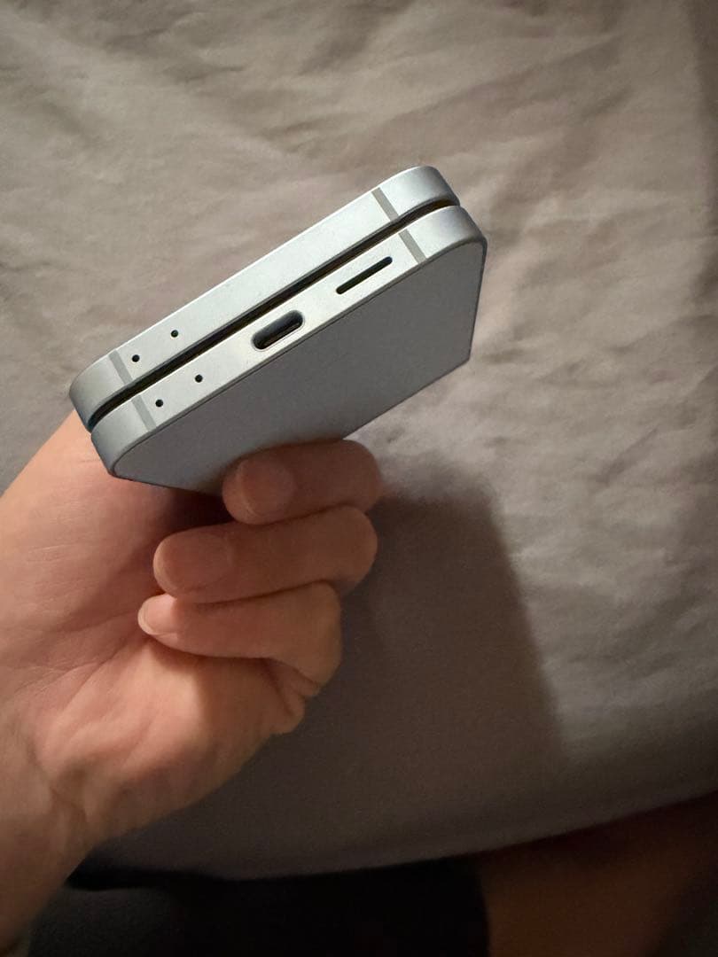 あ*る様 Samsung Galaxy Z Flip6 本体