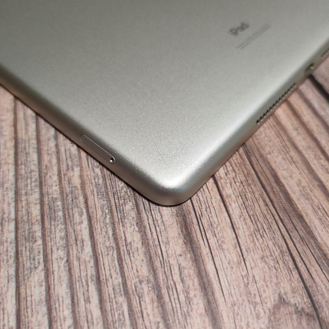 apple iPad 第8世代 32GB SIMフリー バッテリー95% 超美品