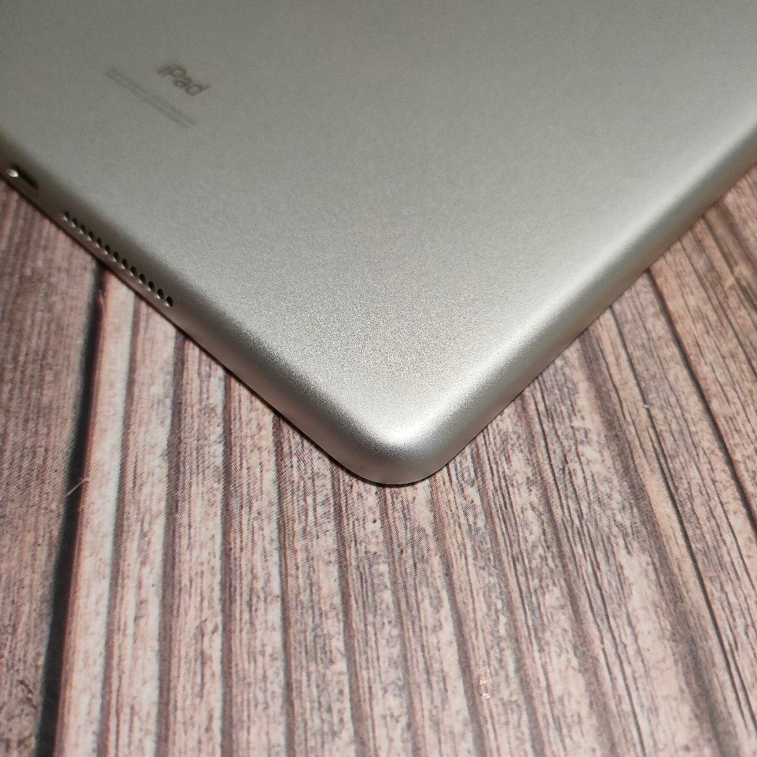 apple iPad 第8世代 32GB SIMフリー バッテリー95% 超美品
