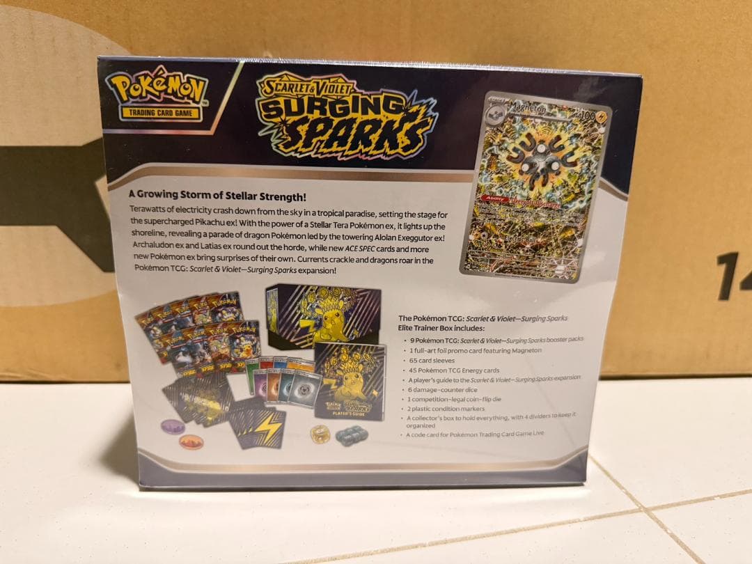【海外版】ポケモンカード surging sparksエリートトレーナーボックス