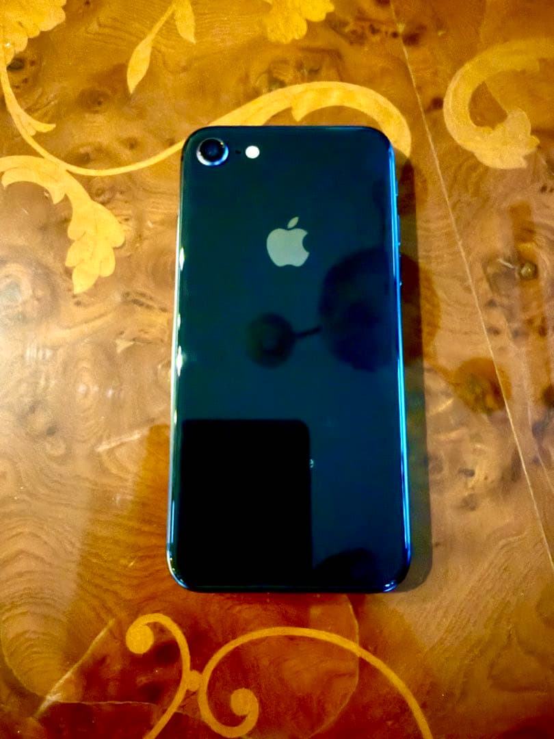 iPhone 8 64GB スペースグレーSIM フリー