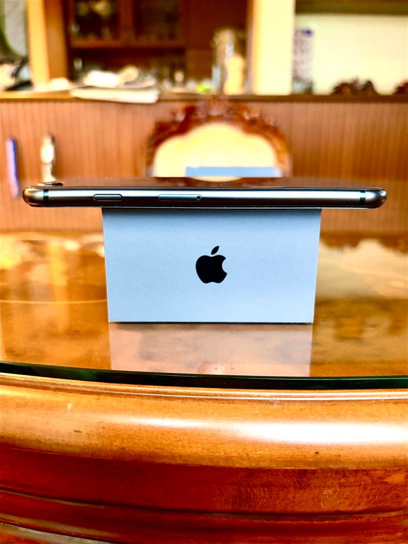 iPhone 8 64GB スペースグレーSIM フリー