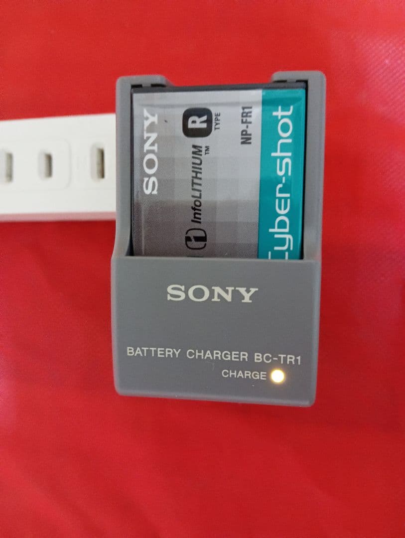 Sony Cyber-shotDSC T30 ジャンク品 デジタルカメラ