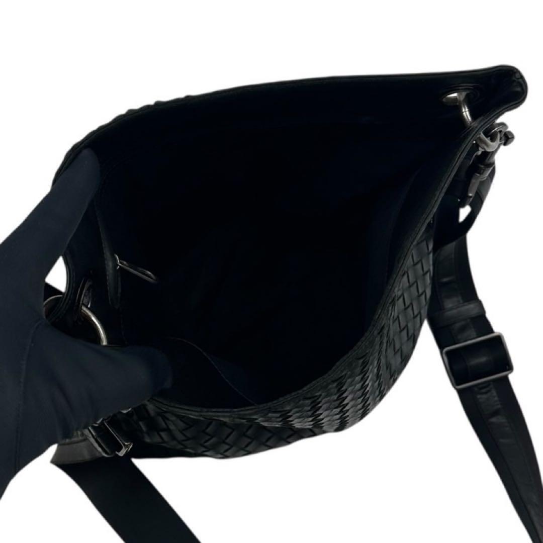 BOTTEGAVENETA ショルダーバッグ イントレチャート レザー 黒