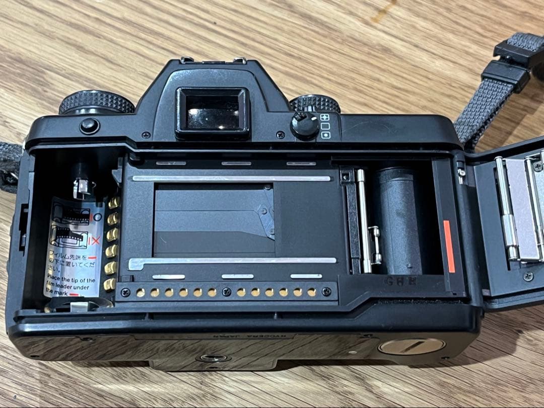 CONTAX Aria フィルムカメラ + Carl Zeiss レンズ2種付き