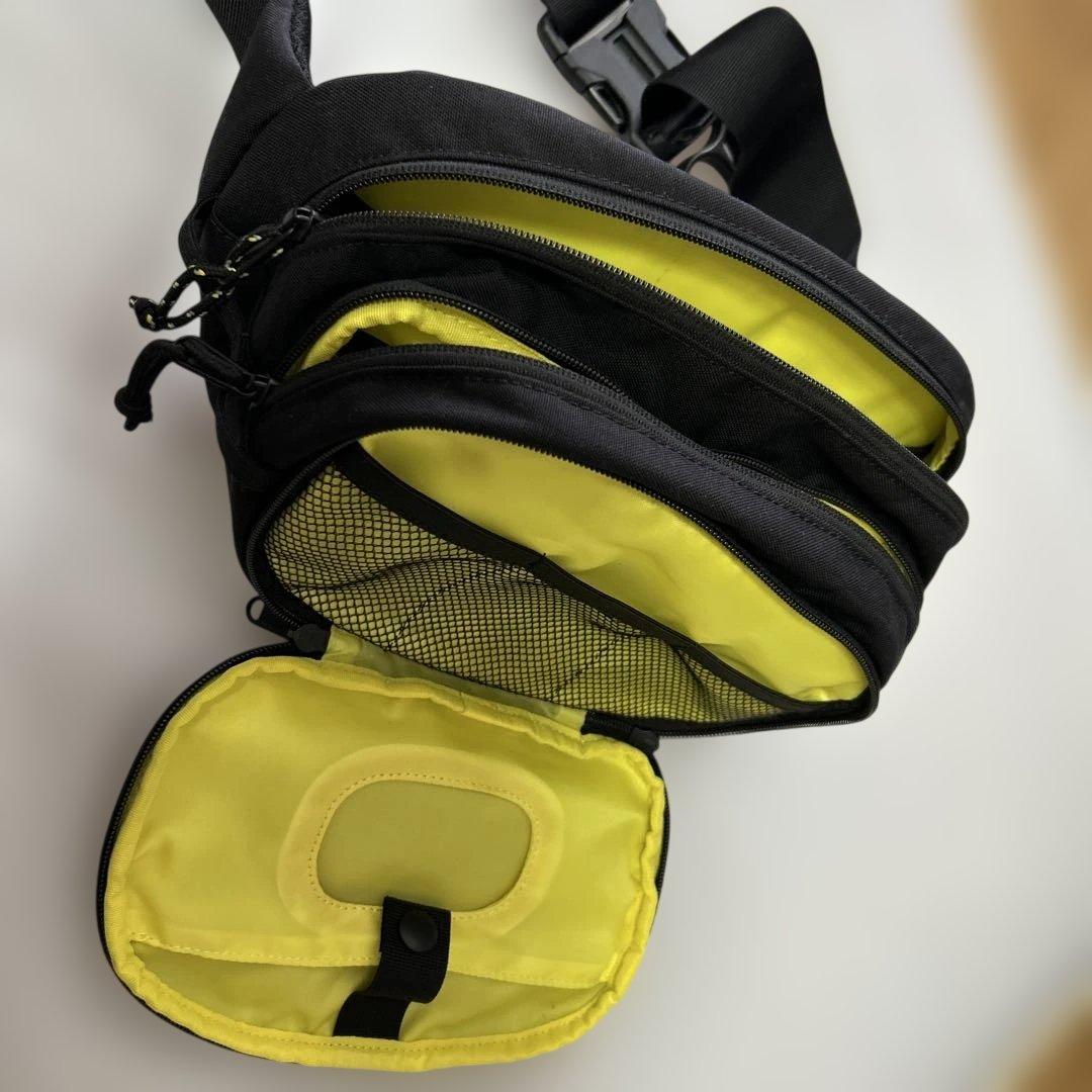 Hugoo ハグー ヒップシート ブラック ショルダーバック　抱っこ紐