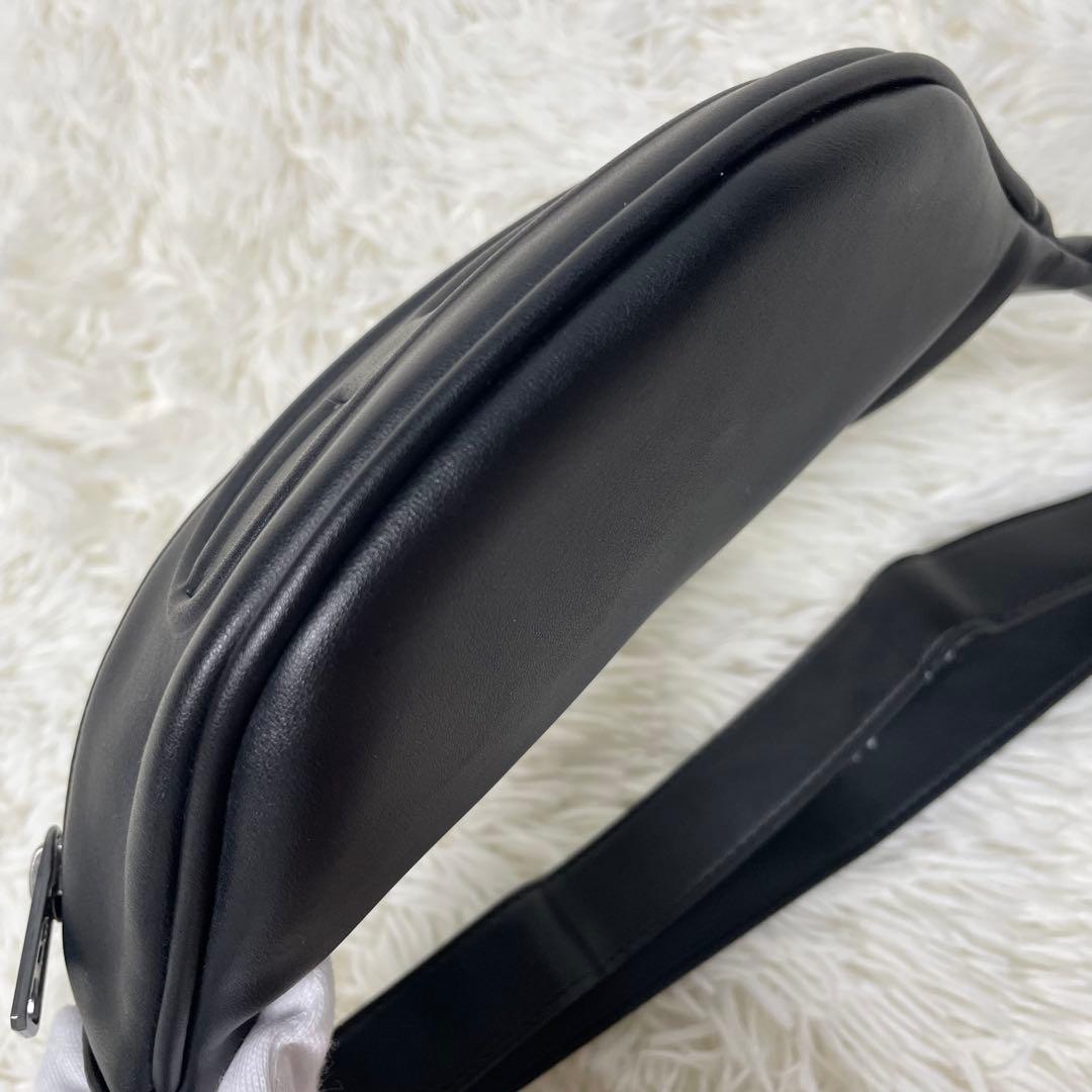 極美品 DIESEL ディーゼル ウエストポーチ ボディバッグ オーバルDロゴ