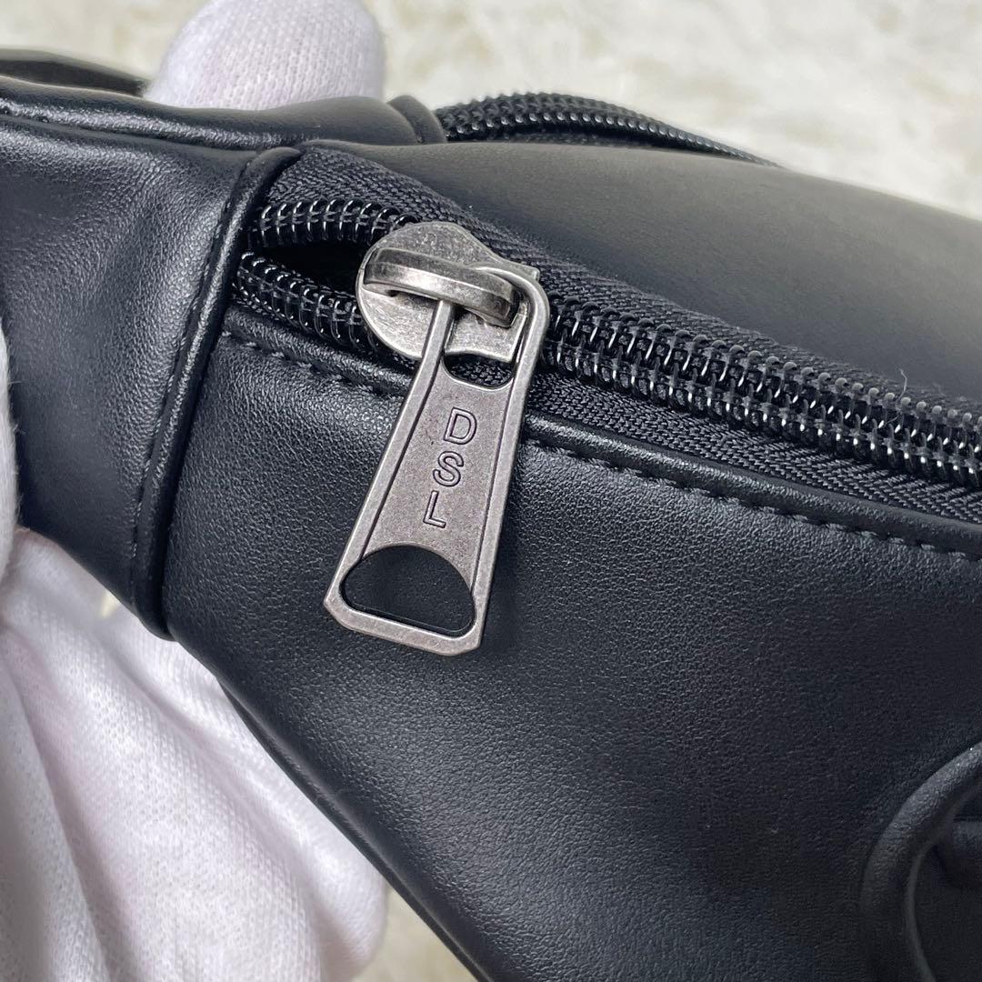 極美品 DIESEL ディーゼル ウエストポーチ ボディバッグ オーバルDロゴ