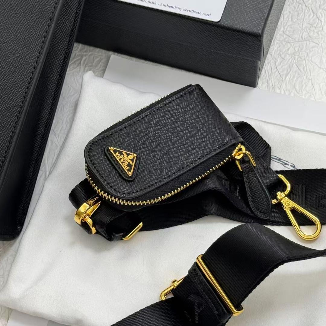 【極美品】ブラック ハンドバッグ