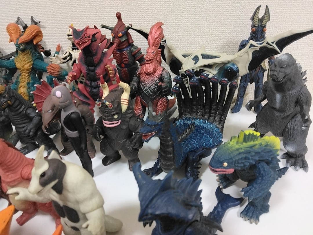 ウルトラマンシリーズ 怪獣フィギュア＋ゴジラ/全45体【希少・レア・早い者勝ち】