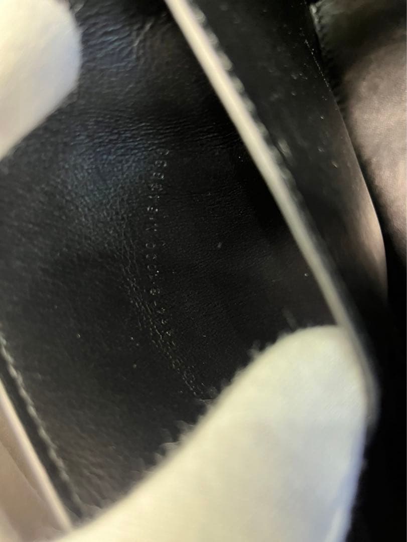 バレンシアガ　downtown メッセンジャー　24SS バッグ