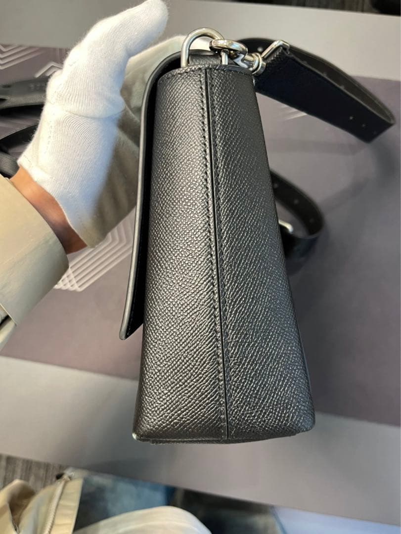 バレンシアガ　downtown メッセンジャー　24SS バッグ