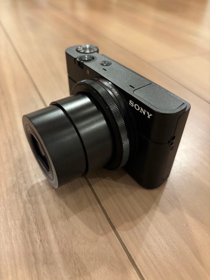 即日発送　SONY Cyber- shot DSC-RX100 日本製