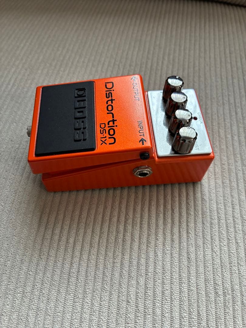 ギター BOSS DS-1X