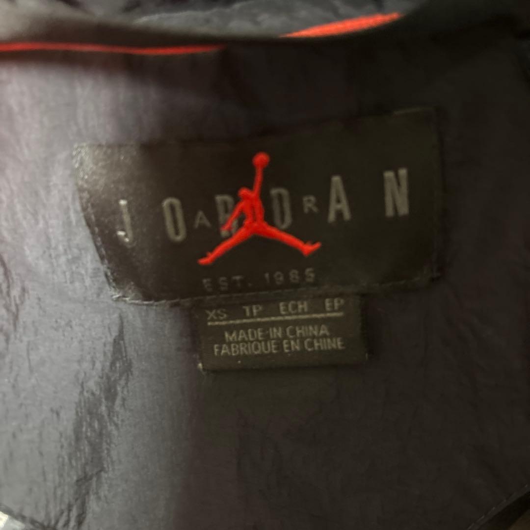 パリサンジェルマン　ナイキ　ダウンジャケット