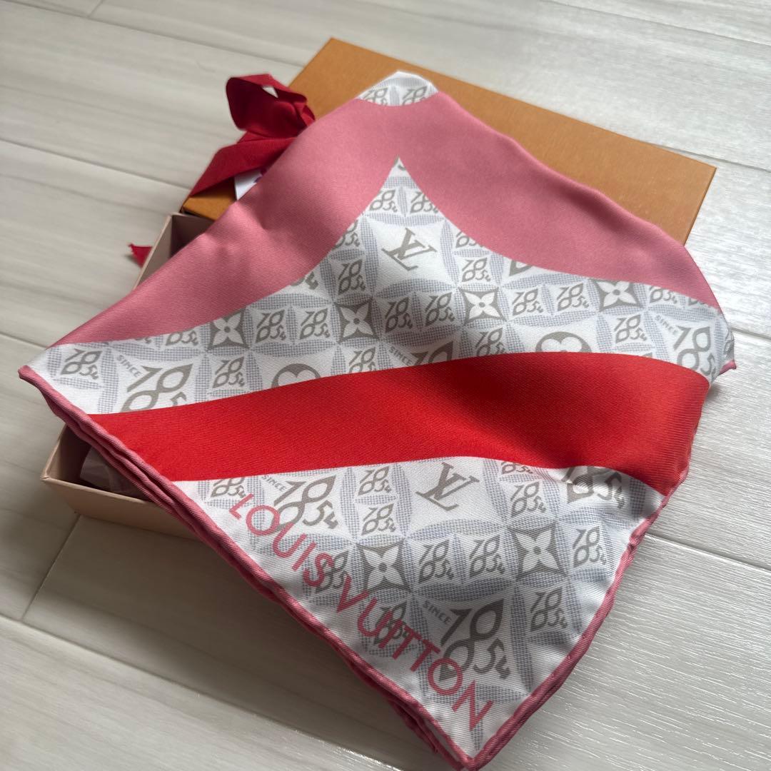 Louis Vuitton シルクハンカチ ピンク レッド