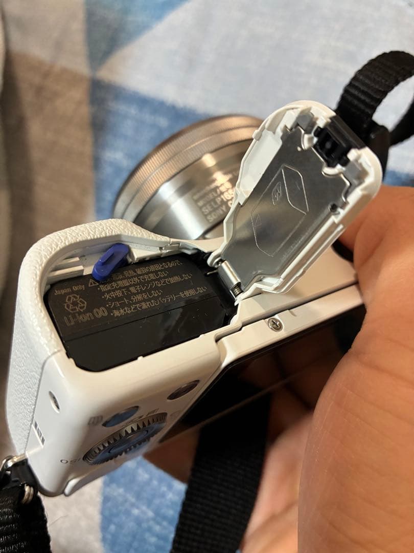 ★極上級★ほぼ新品★SONY a5100 シャッター回数1000回以下