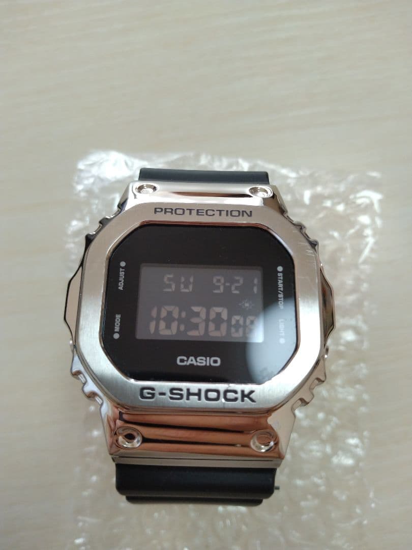 【最終価格・美品】G-SHOCK ジーショック GM-5600　デジタルシルバー